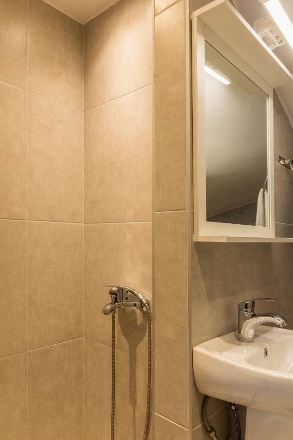 V Luxury Apartments Сівірі Екстер'єр фото